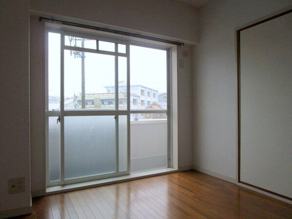 サンフレア千里丘の物件内観写真